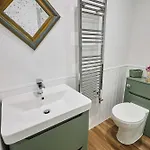 Apartmán Host & - The Coach House *