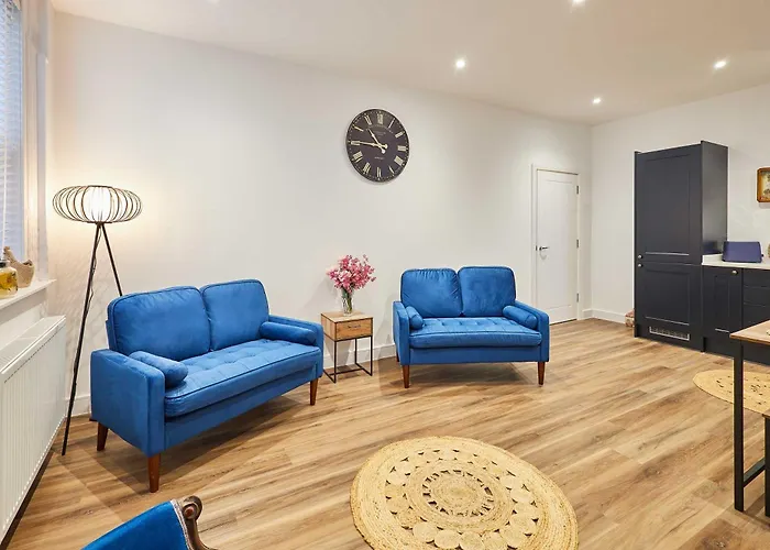 Host & - The Coach House Apartment Saltburn-by-the-Sea