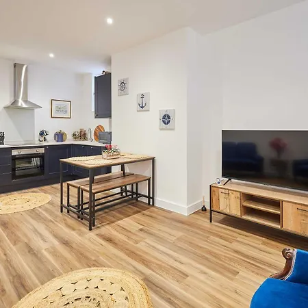 Lejlighed Host & - The Coach House *