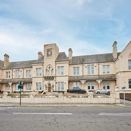 Host & - The Coach House *